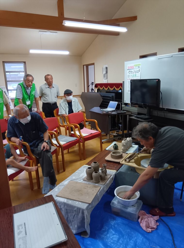 鴨徳利製作実演風景